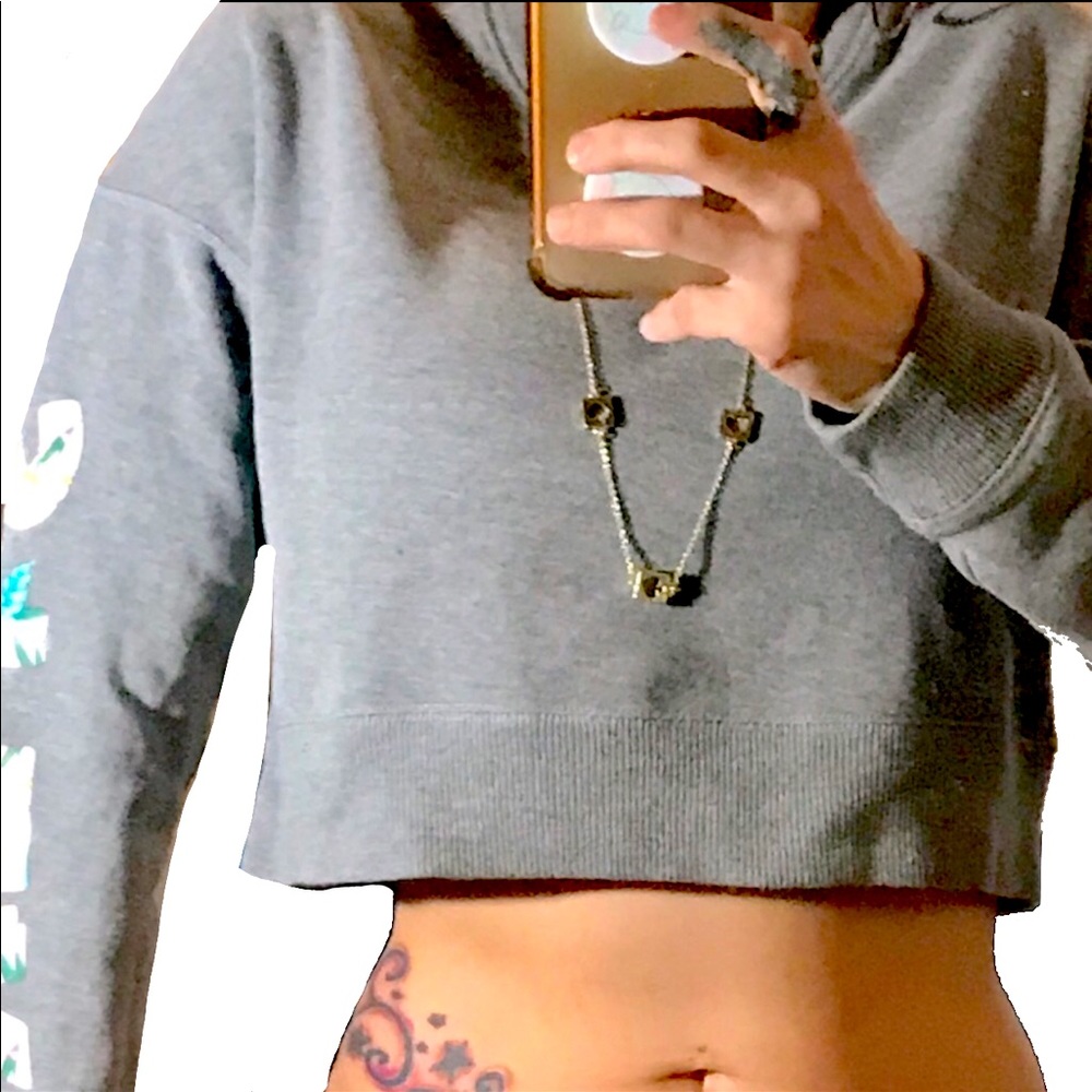 ✨2 for $15✨✨Cropped Hollister Sweatshirt